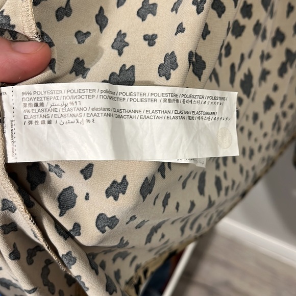 Mango Leopard print wrap dress - size large - Picture 9 of 10